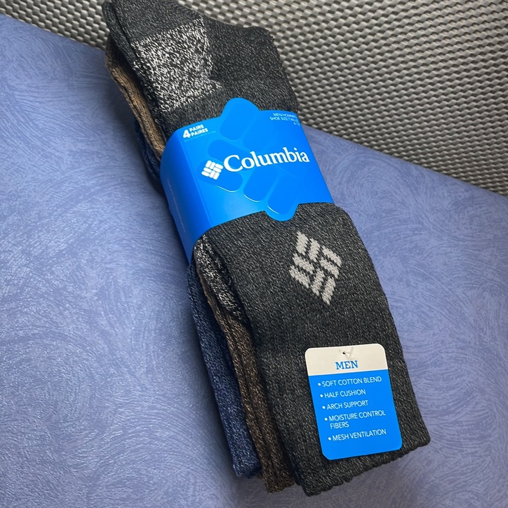 Columbia Men’s Casual Crew Socks Soft Cotton Blend Moisture Control 4 Pack New